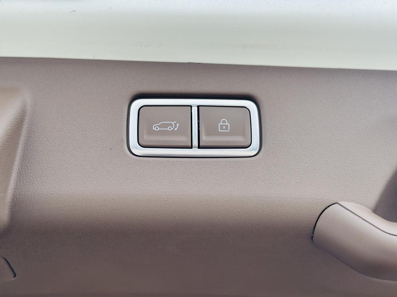 2026 Kia EV9 W/PREMIUM PACKAGE Photo