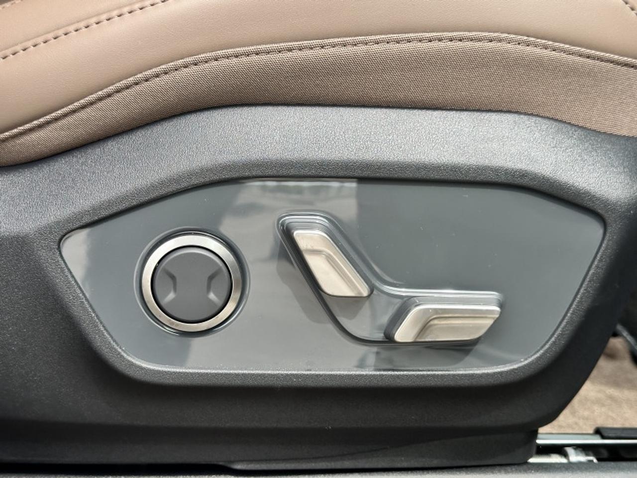2026 Kia EV9 W/PREMIUM PACKAGE Photo