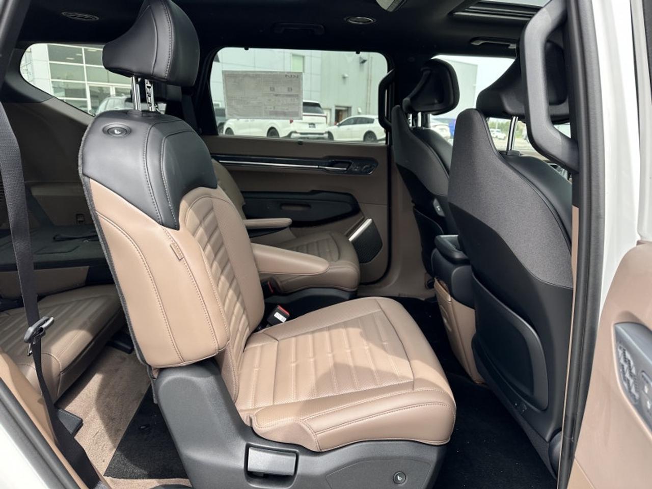 2026 Kia EV9 W/PREMIUM PACKAGE Photo