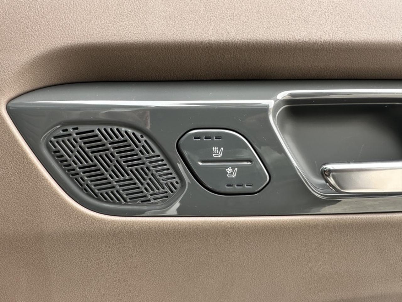 2026 Kia EV9 W/PREMIUM PACKAGE Photo