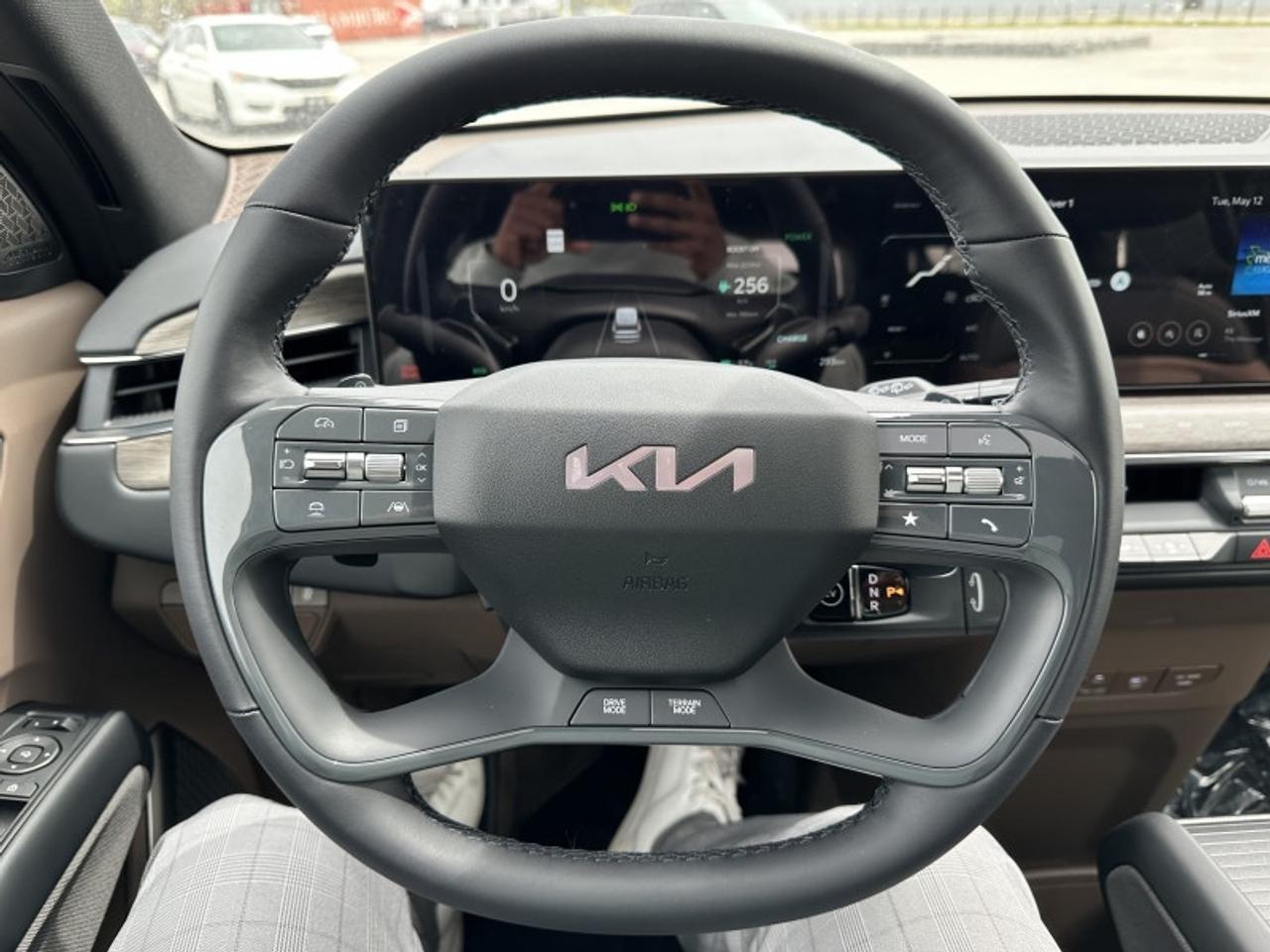 2026 Kia EV9 W/PREMIUM PACKAGE Photo