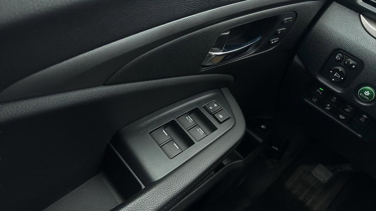 2023 Honda Ridgeline Touring Awd Photo