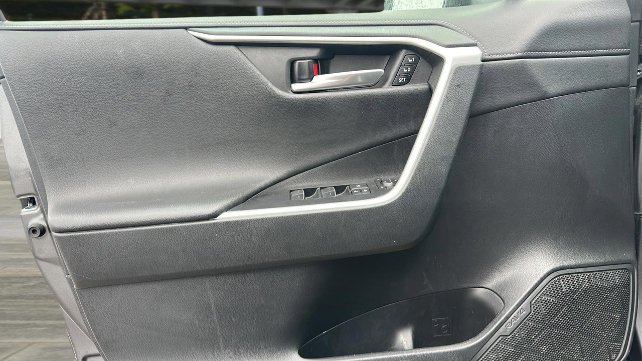 2023 Toyota RAV4 LIMITED AWD Photo