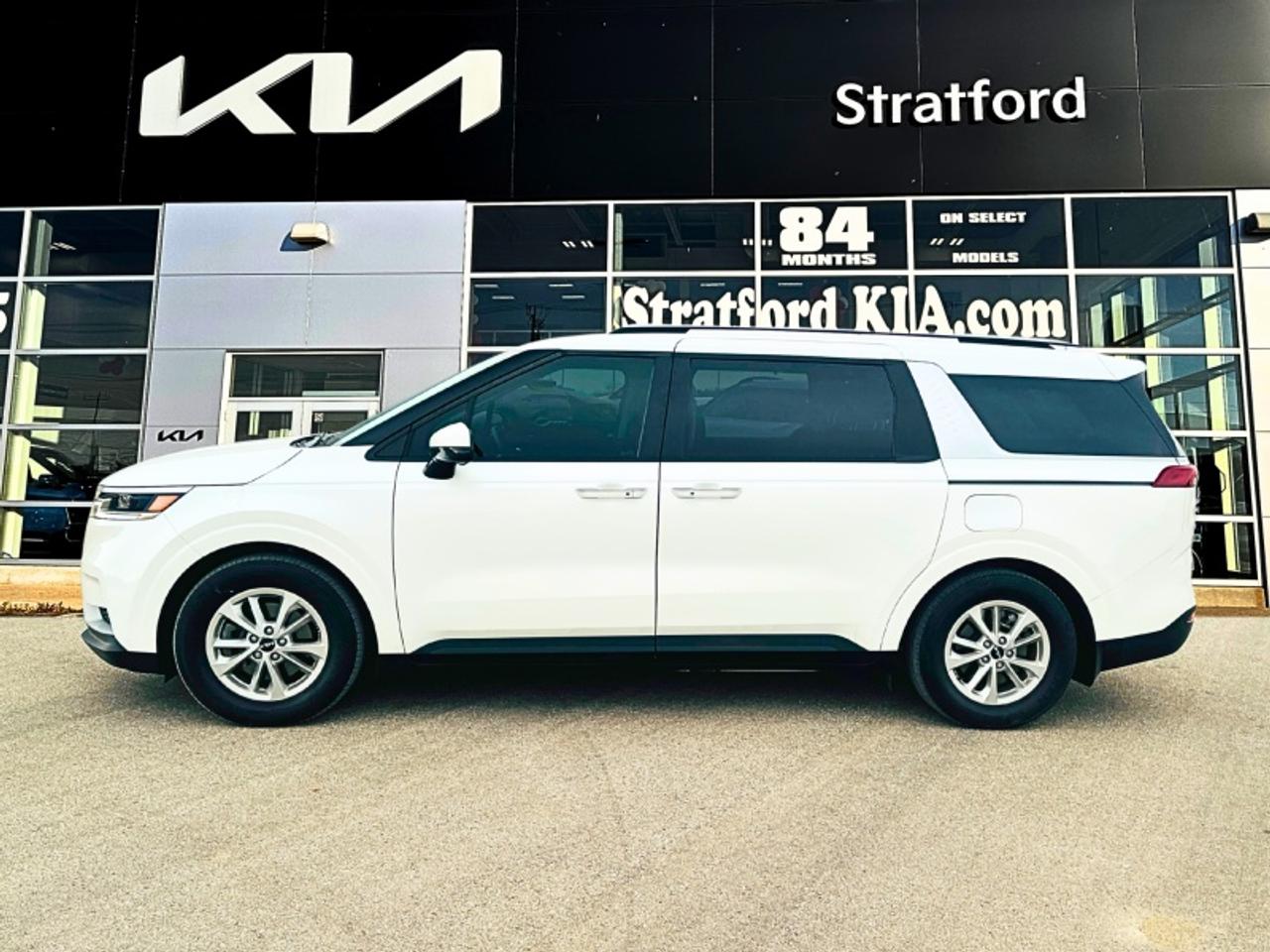 2024 Kia Carnival LX+ Photo