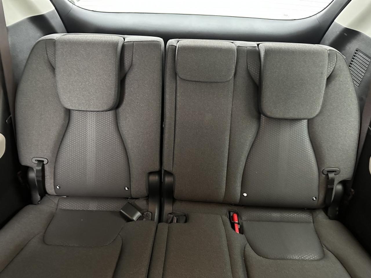 2024 Kia Carnival LX+ Photo