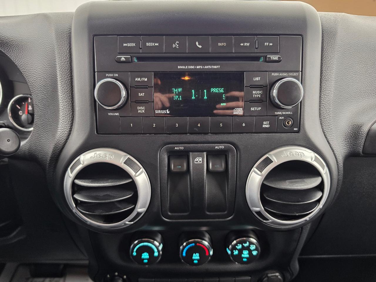 2013 Jeep Wrangler Sahara | CLEAN | LOW KMS Photo