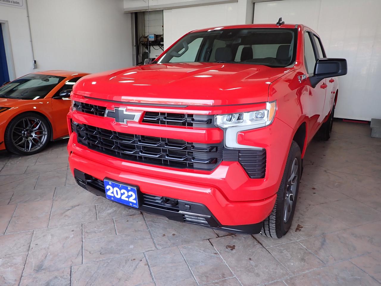 2022 Chevrolet Silverado 1500 RST 4WD CREW CAB Z71 5'8 BOX Photo