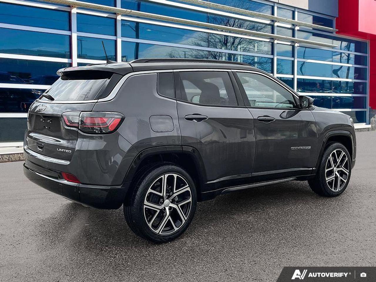 2024 Jeep Compass Limited | Leather | Sunroof | Navigation | Memory Seat | Ventilated Seats | Power Lift Gate | Photo