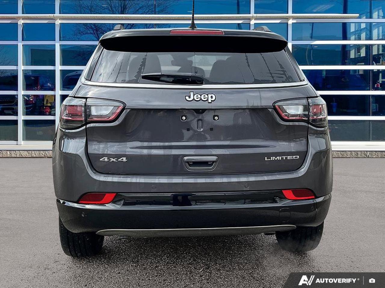 2024 Jeep Compass Limited | Leather | Sunroof | Navigation | Memory Seat | Ventilated Seats | Power Lift Gate | Photo3