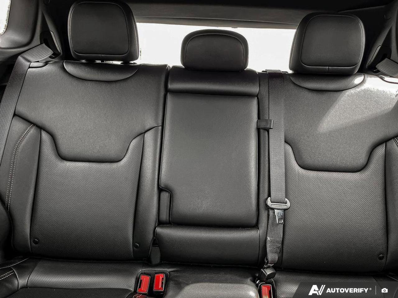 2024 Jeep Compass Limited | Leather | Sunroof | Navigation | Memory Seat | Ventilated Seats | Power Lift Gate | Photo