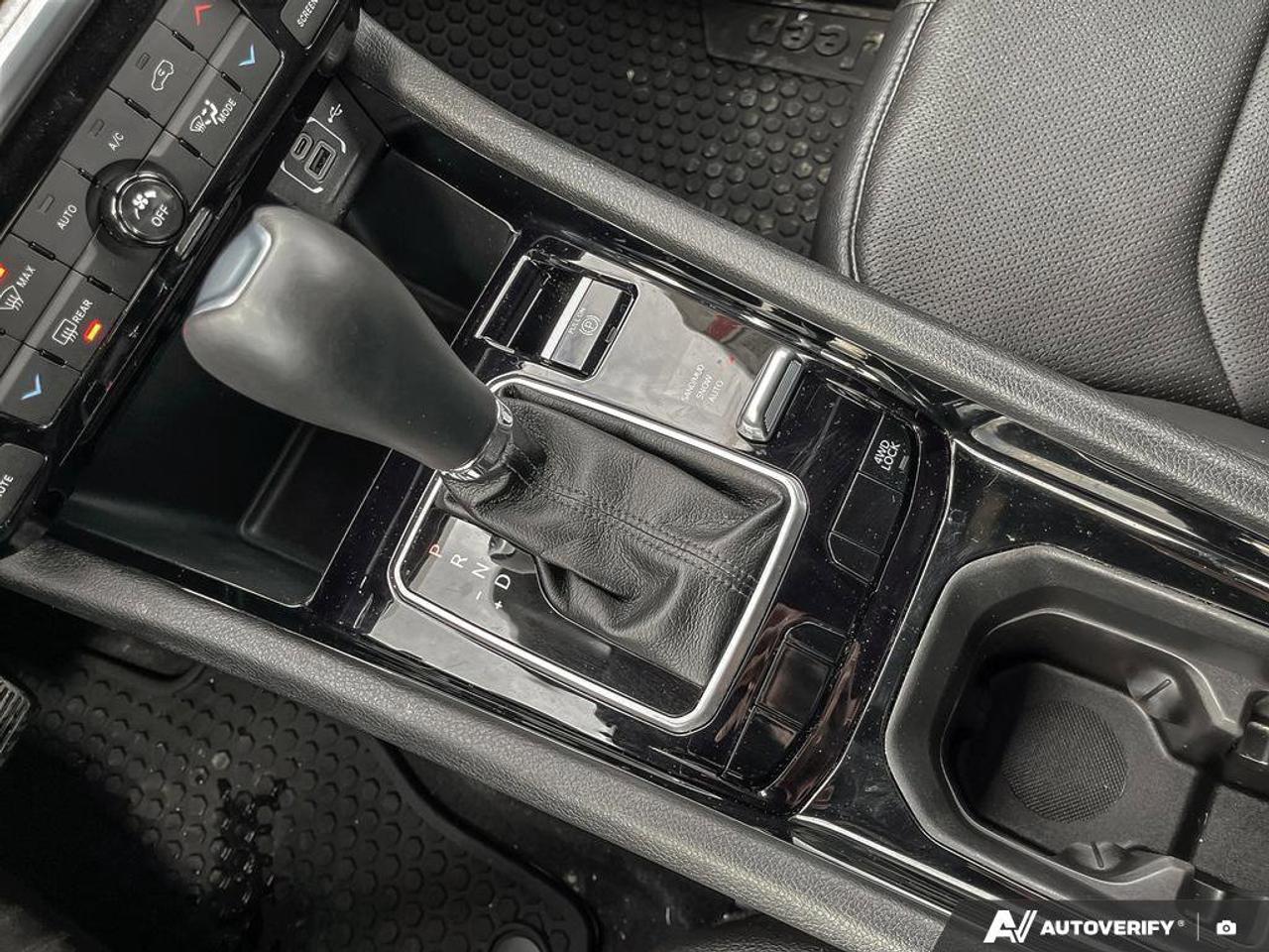 2024 Jeep Compass Limited | Leather | Sunroof | Navigation | Memory Seat | Ventilated Seats | Power Lift Gate | Photo