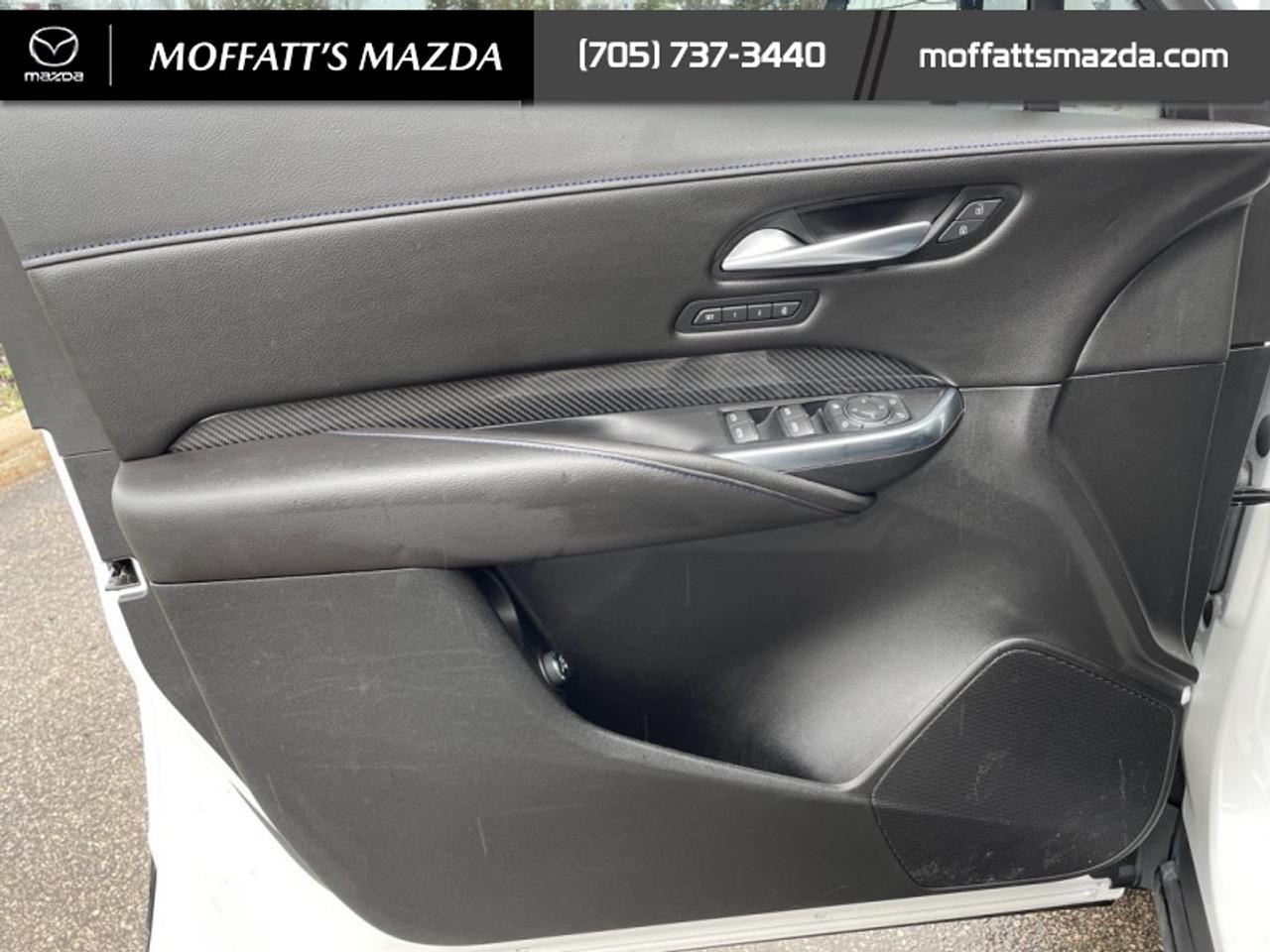 2024 Cadillac XT4 Sport Photo