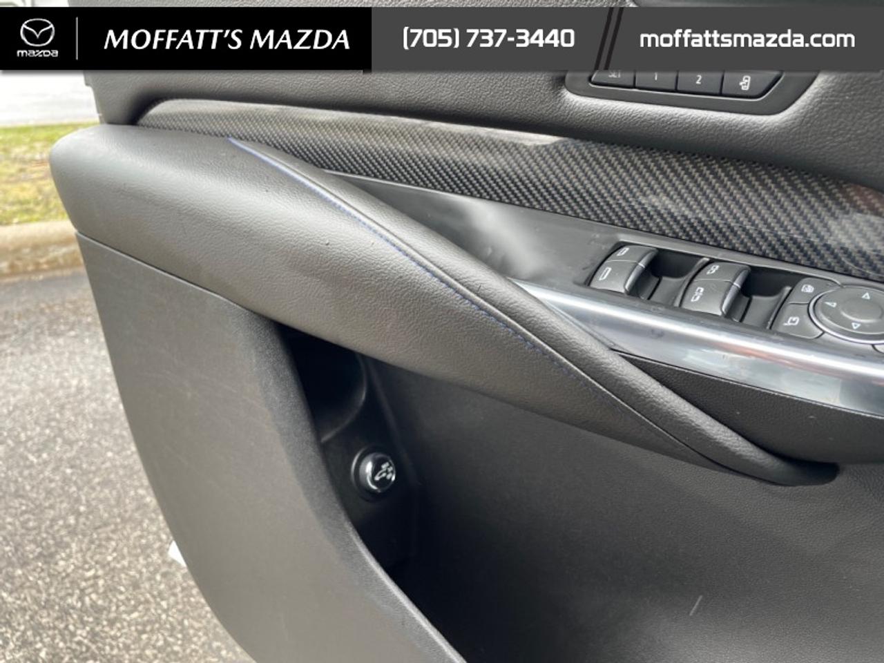 2024 Cadillac XT4 Sport Photo