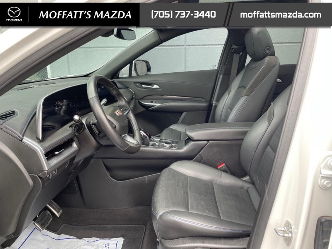 2024 Cadillac XT4 Sport Photo