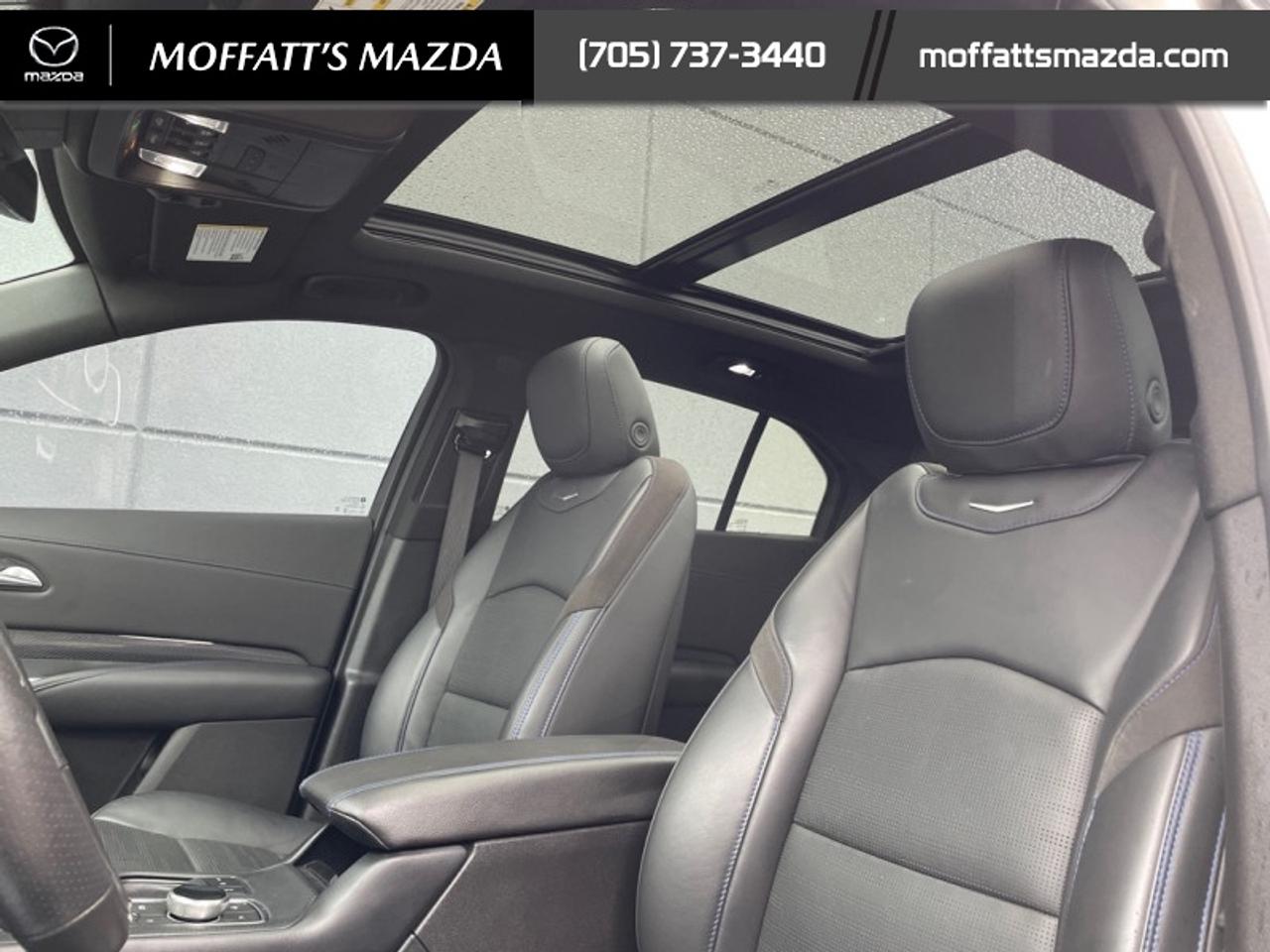 2024 Cadillac XT4 Sport Photo