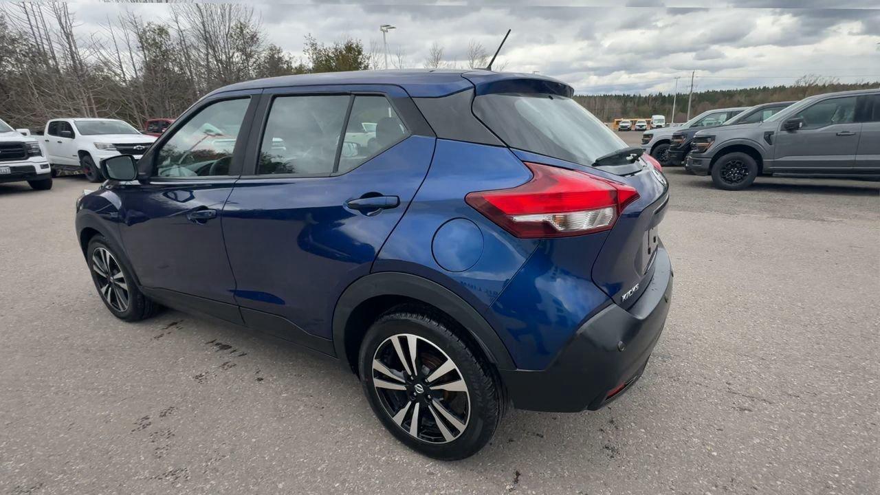 2020 Nissan Kicks SV Photo