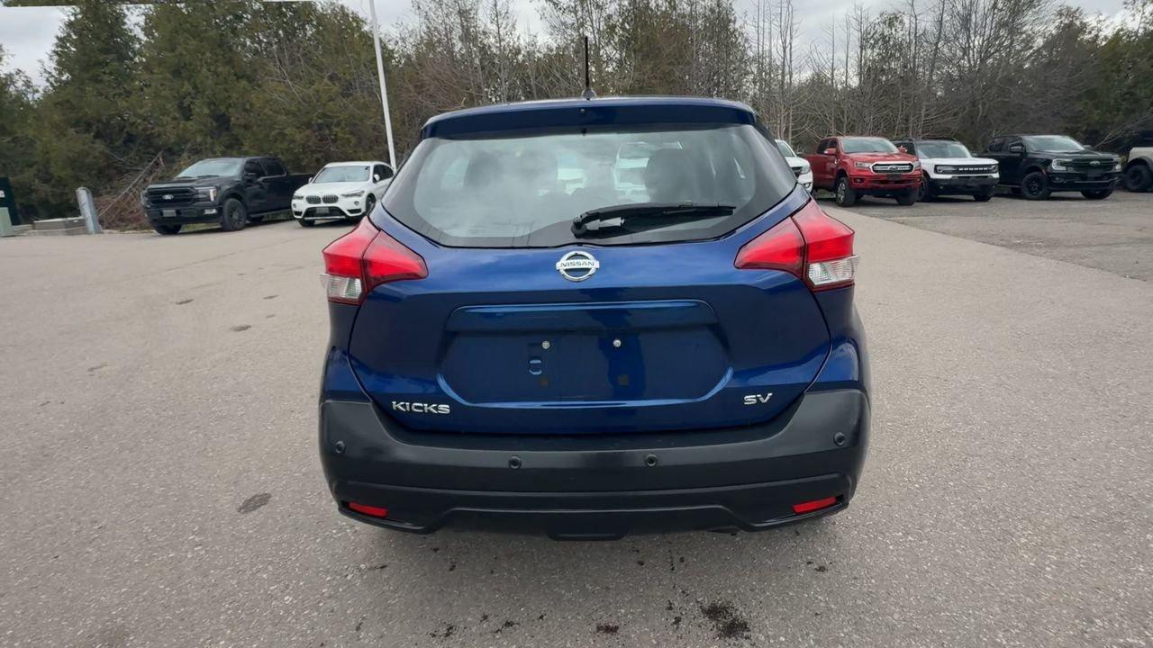 2020 Nissan Kicks SV Photo