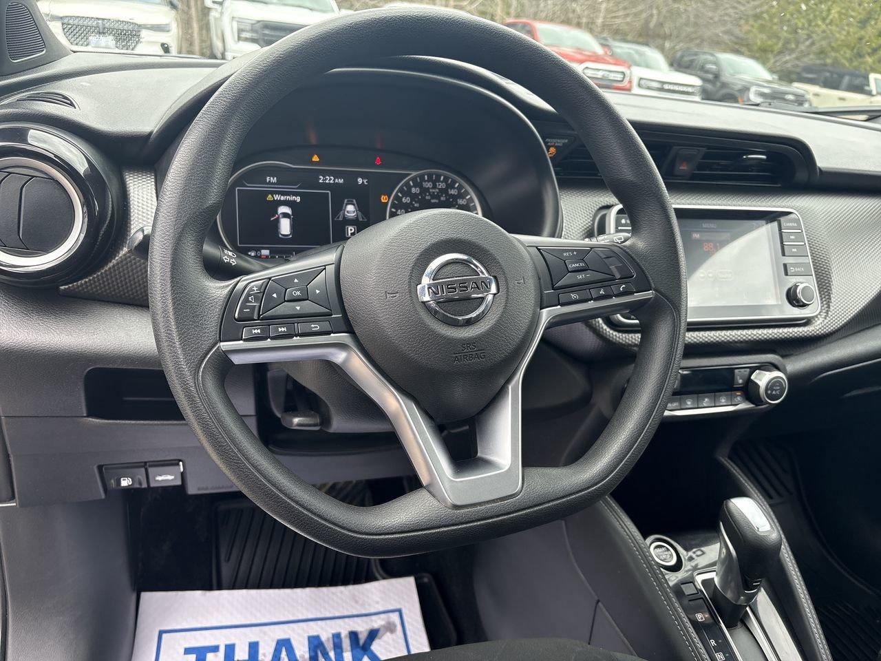 2020 Nissan Kicks SV Photo