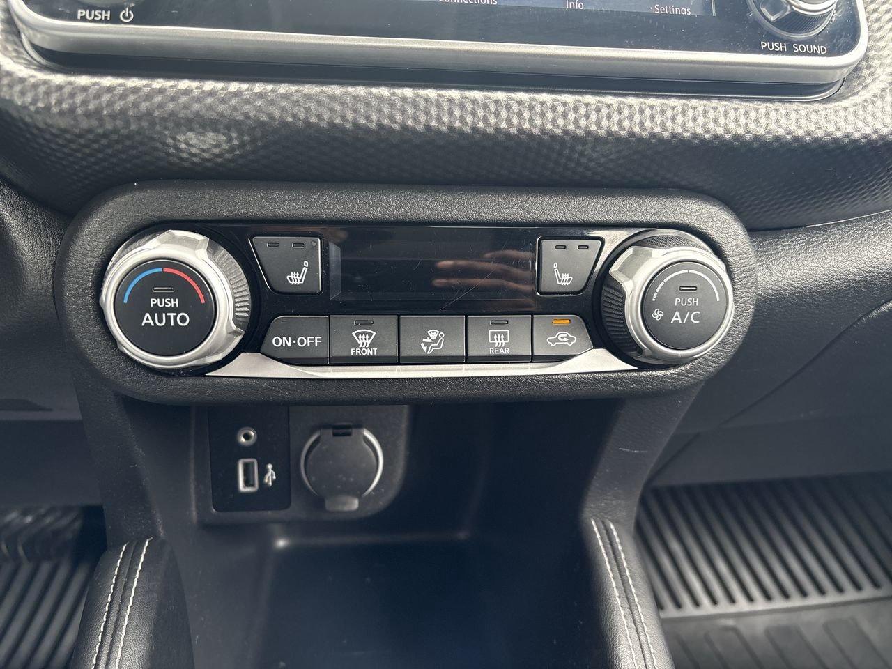 2020 Nissan Kicks SV Photo
