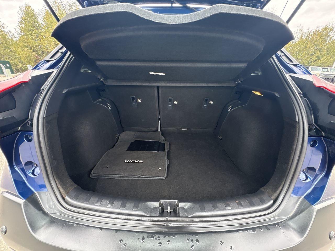 2020 Nissan Kicks SV Photo