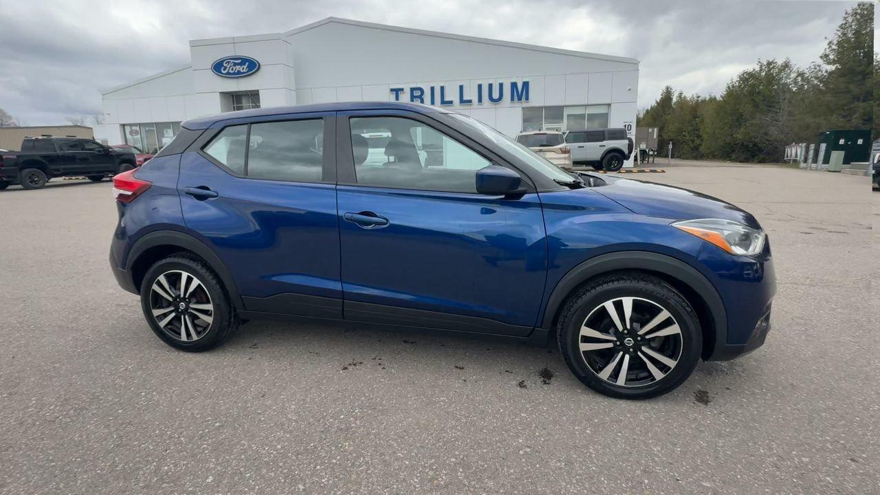 2020 Nissan Kicks SV Photo