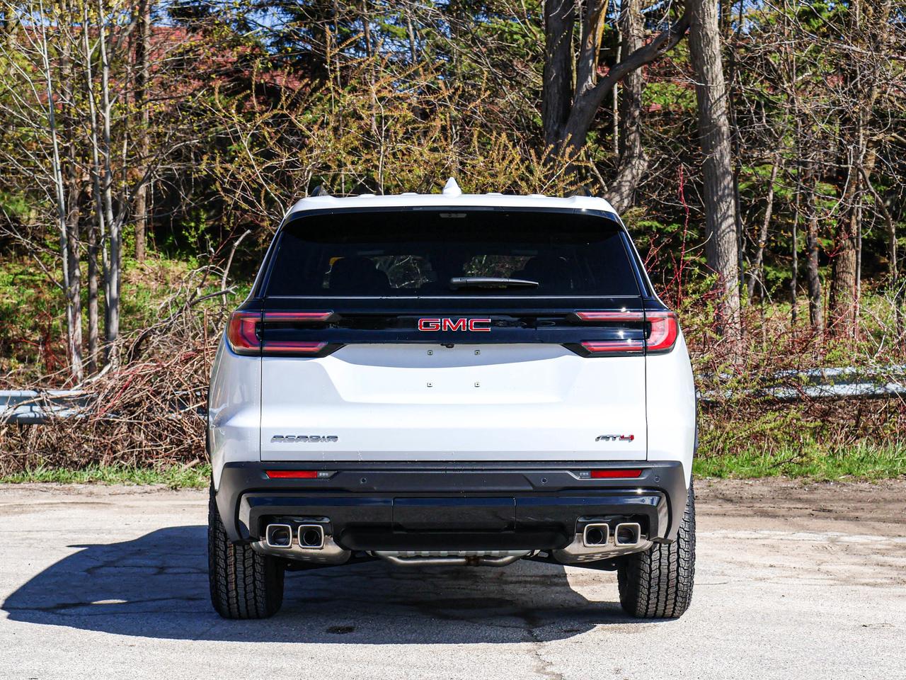 2026 GMC Acadia AT4 Photo