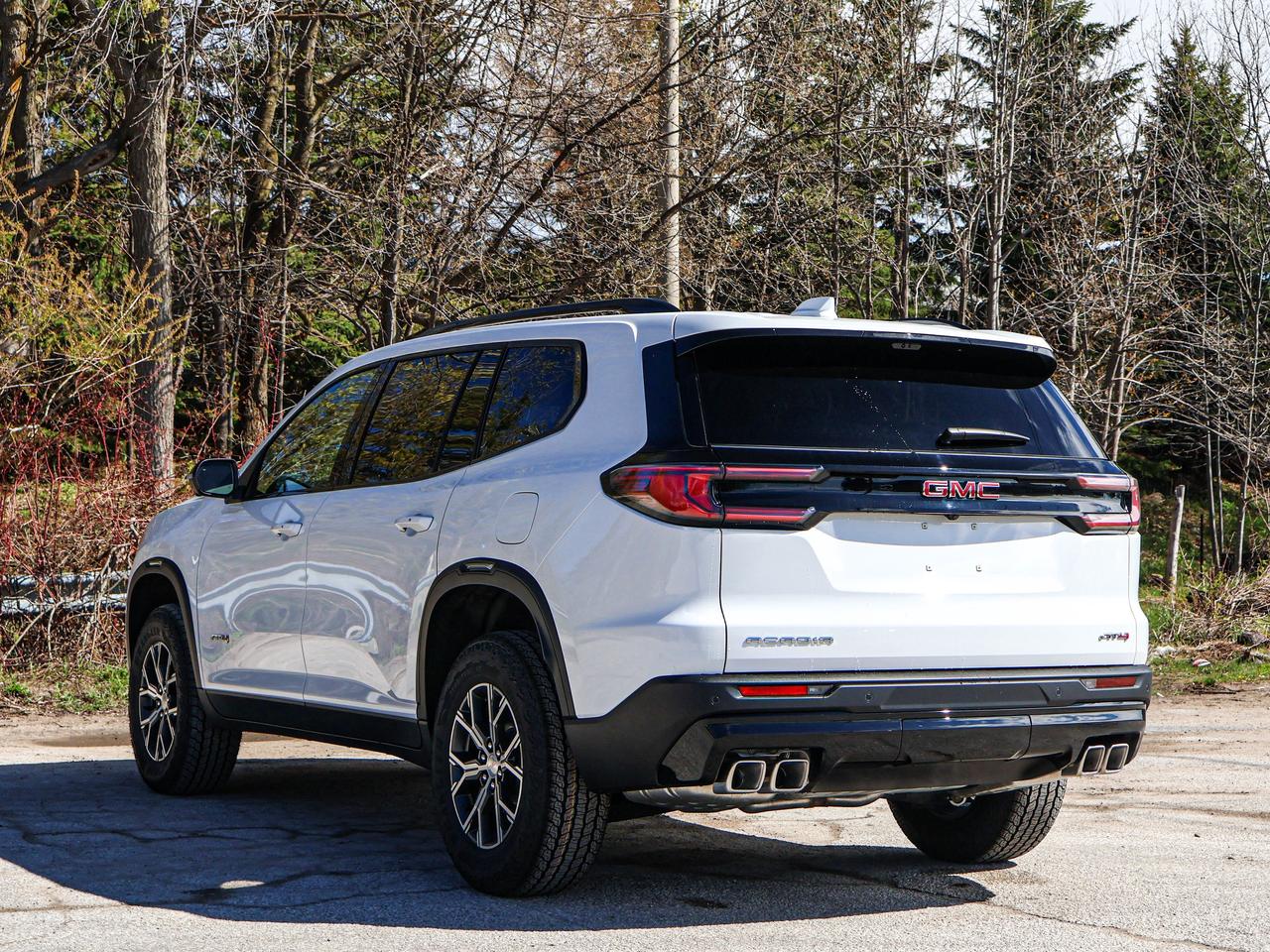 2026 GMC Acadia AT4 Photo