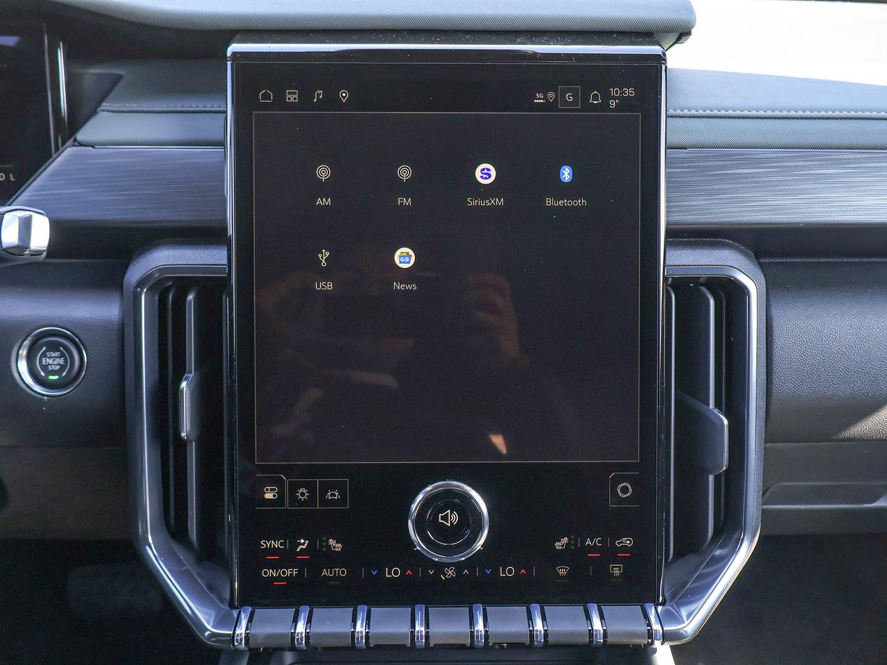 2026 GMC Acadia AT4 Photo