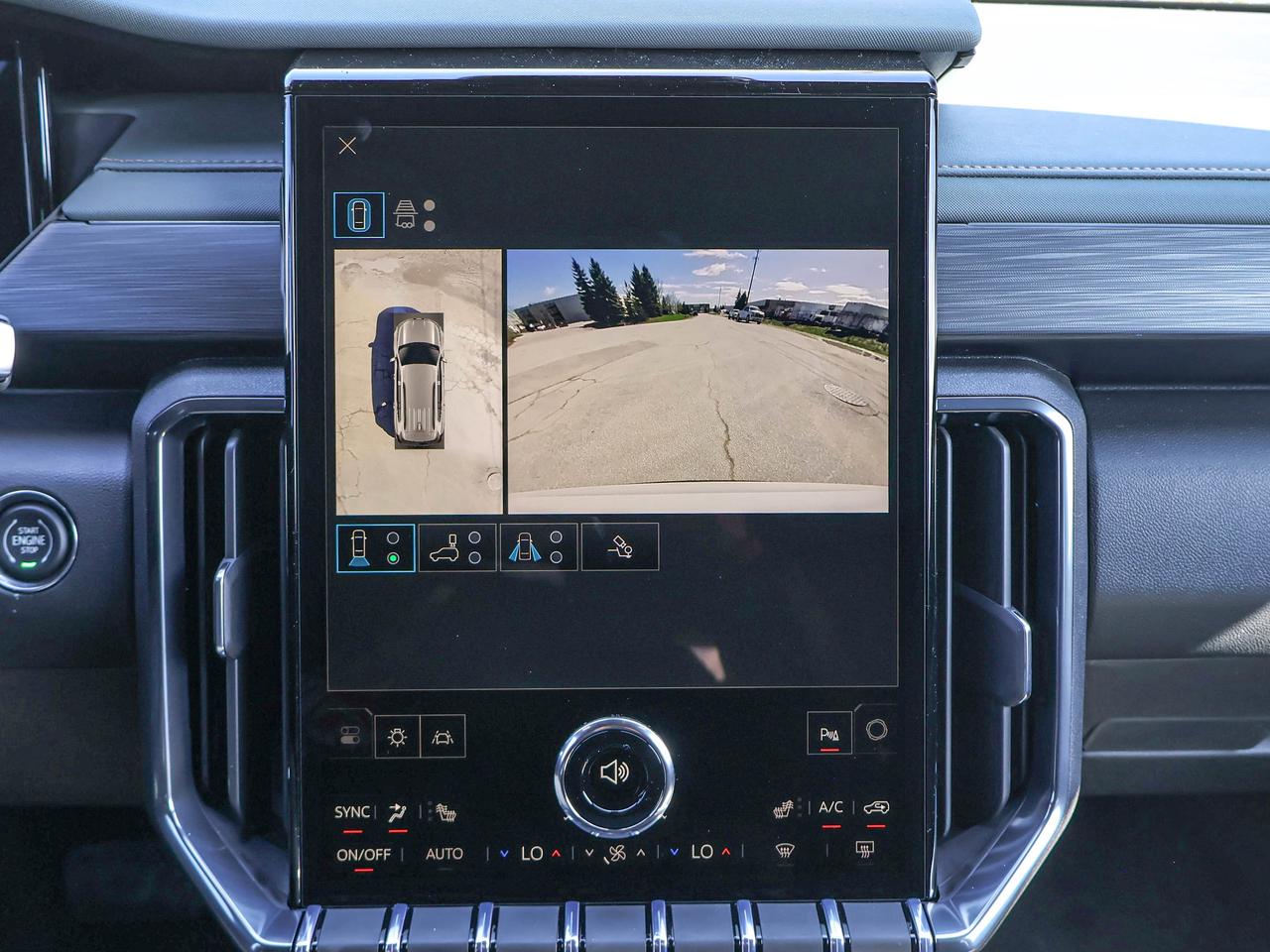 2026 GMC Acadia AT4 Photo