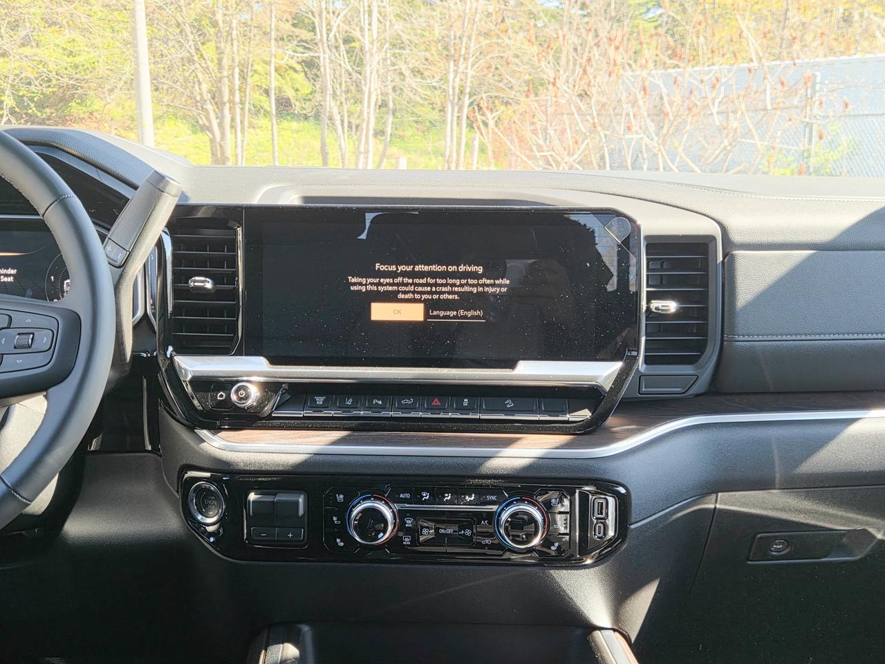 2026 GMC SIERRA 2500HD SLT Photo