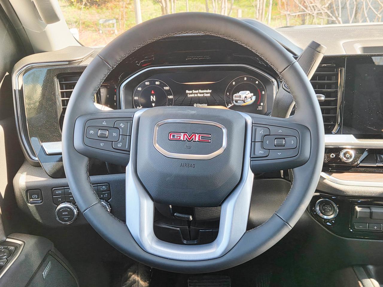 2026 GMC SIERRA 2500HD SLT Photo