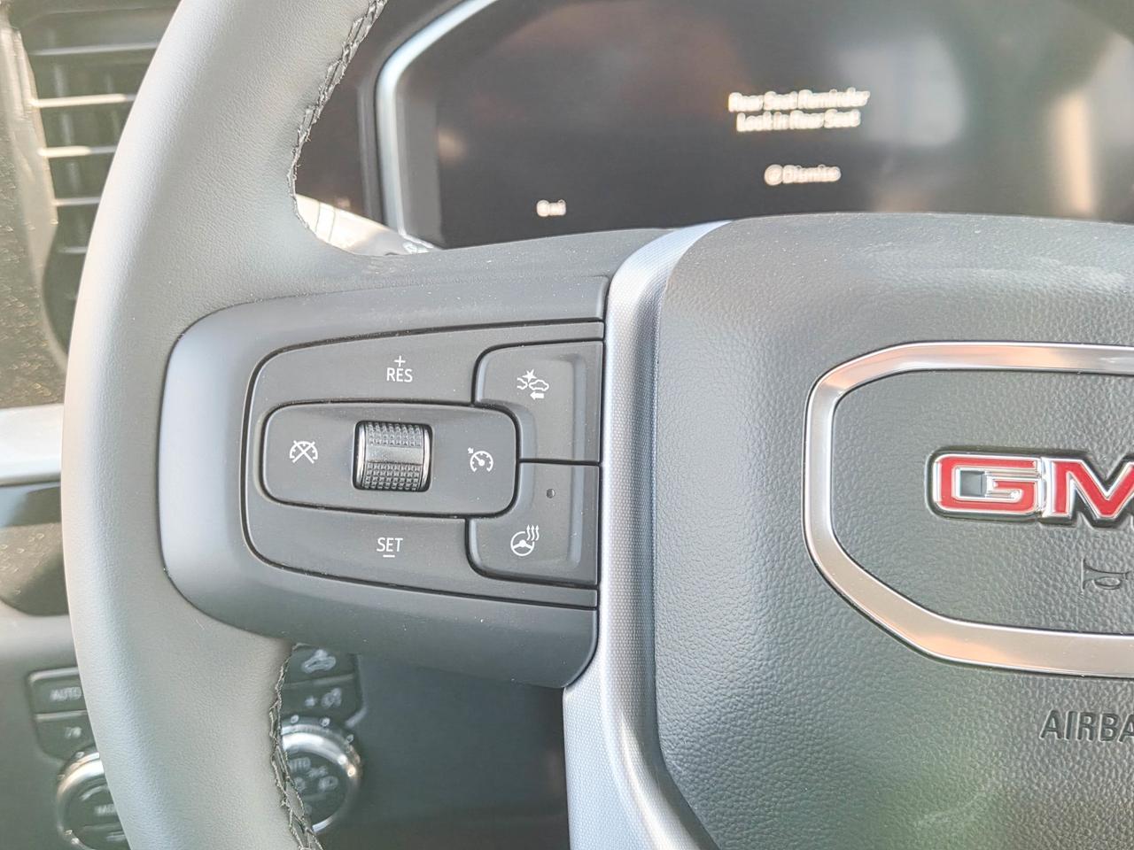 2026 GMC SIERRA 2500HD SLT Photo