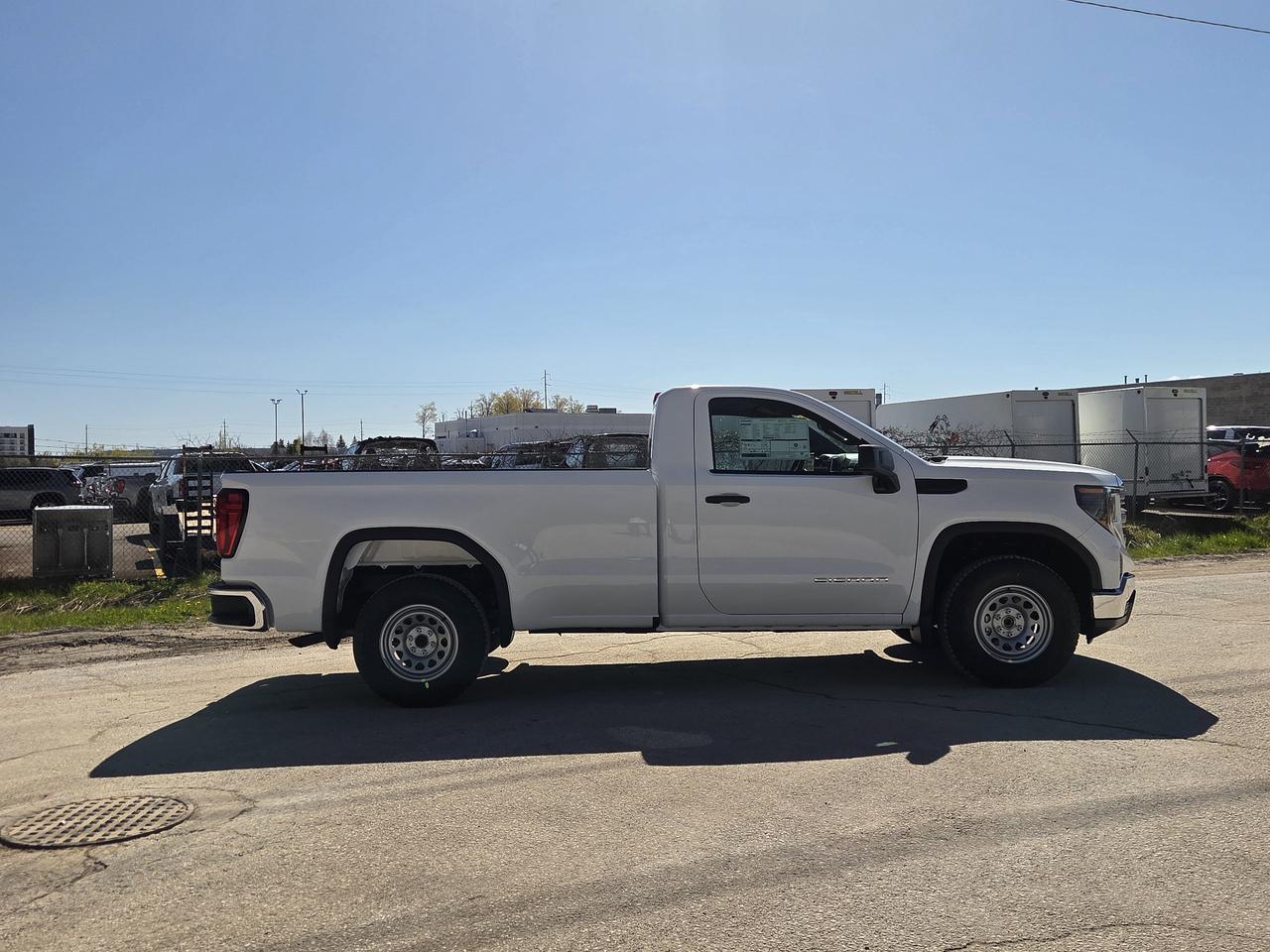 2026 GMC Sierra 1500 PRO Photo2