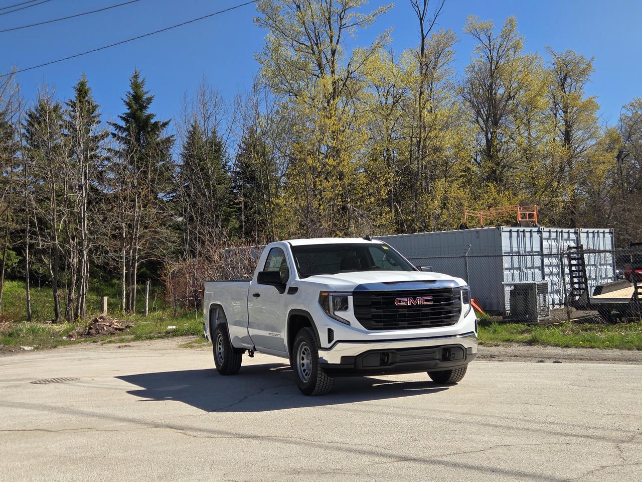 2026 GMC Sierra 1500 PRO Photo3