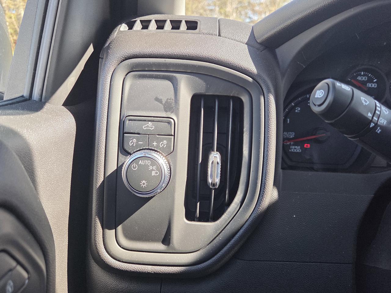 2026 GMC Sierra 1500 PRO Photo