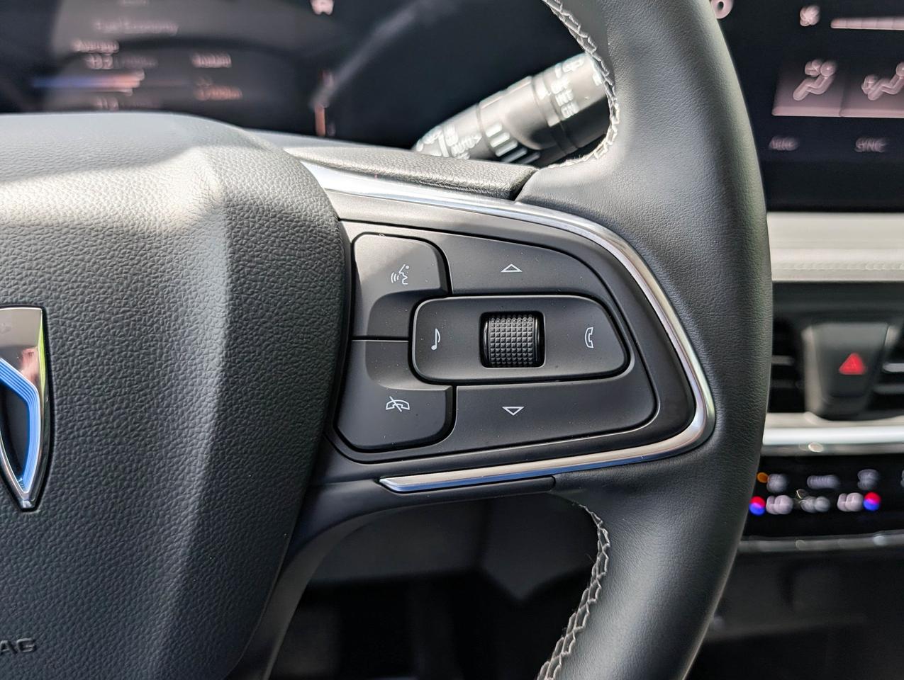 2024 Buick Encore GX Avenir Photo
