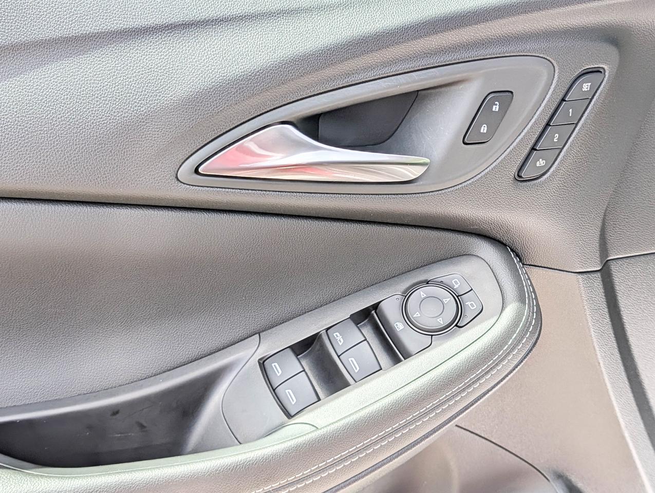 2024 Buick Encore GX Avenir Photo