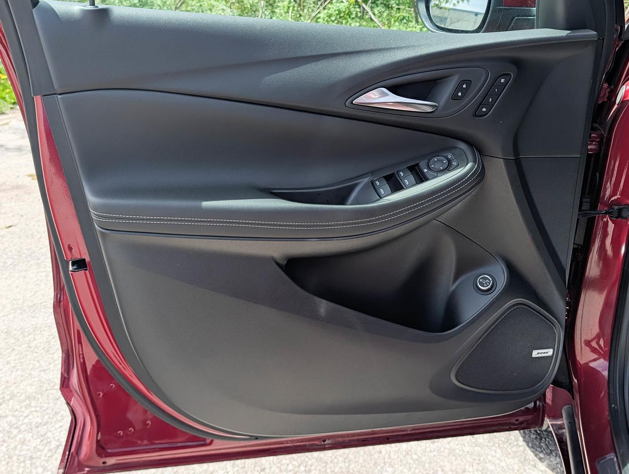 2024 Buick Encore GX Avenir Photo