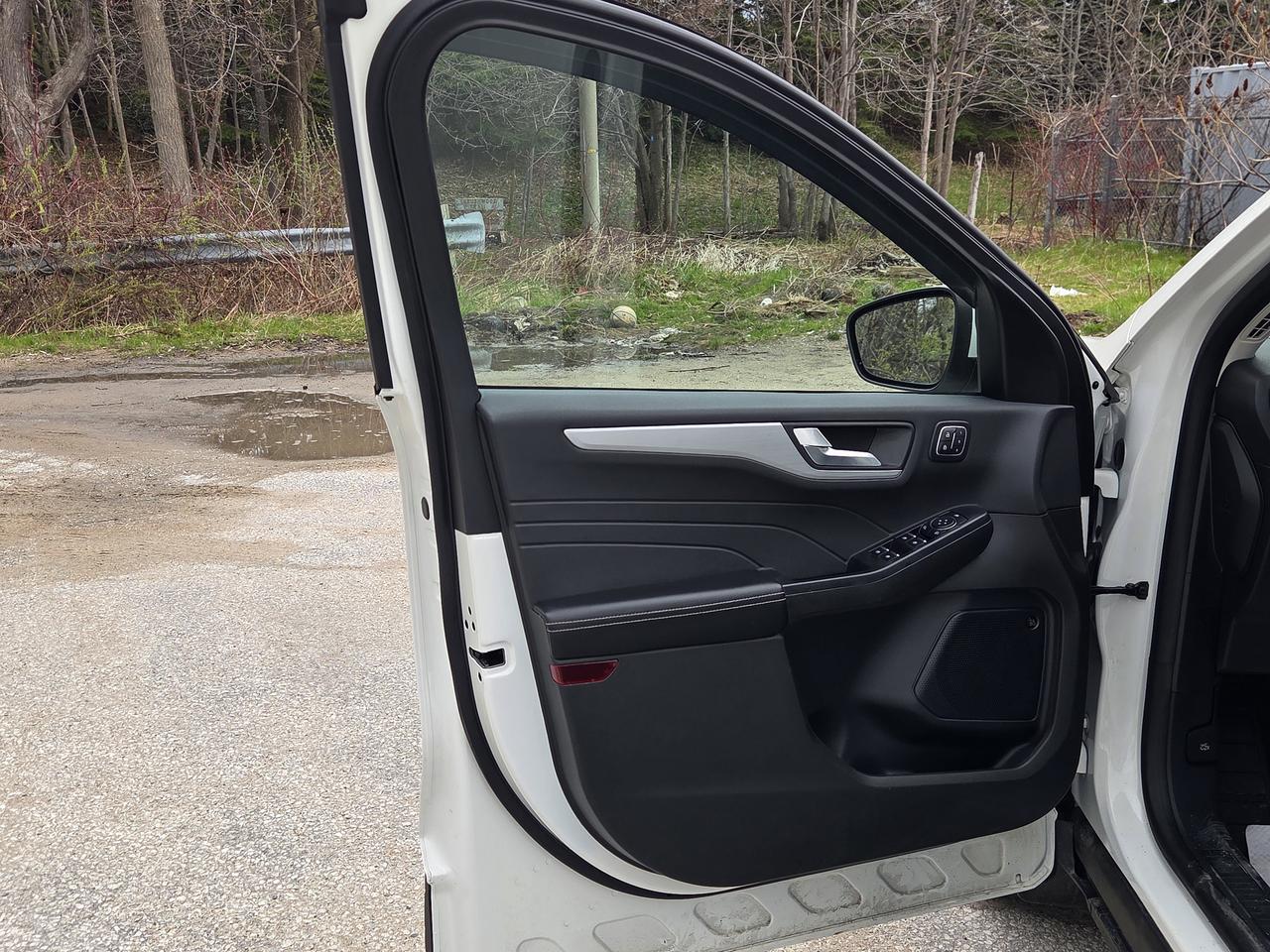 2024 Ford Escape Platinum Photo