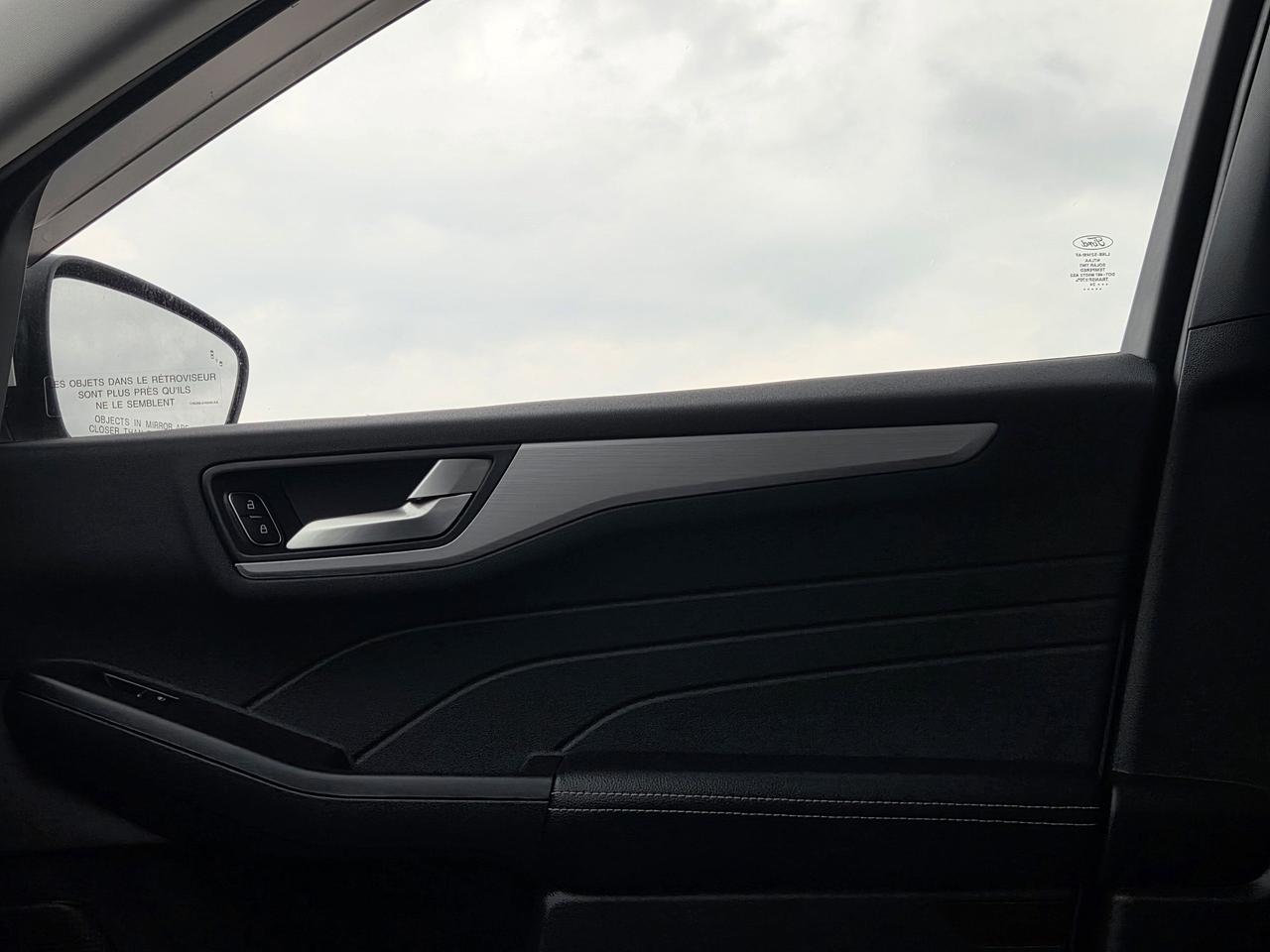 2024 Ford Escape Platinum Photo