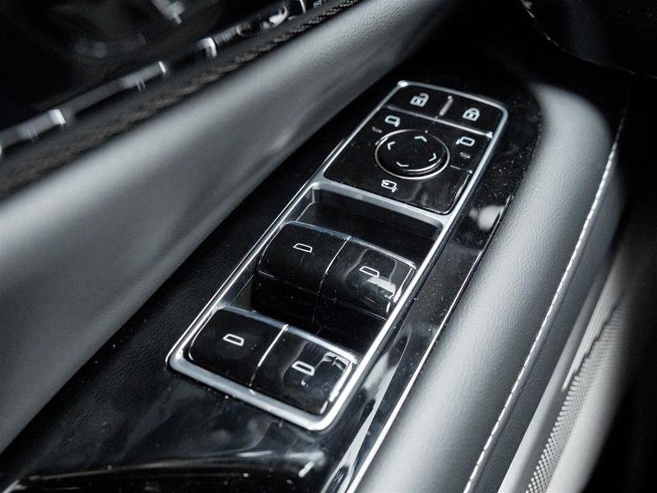 2026 Cadillac OPTIQ Sport Photo