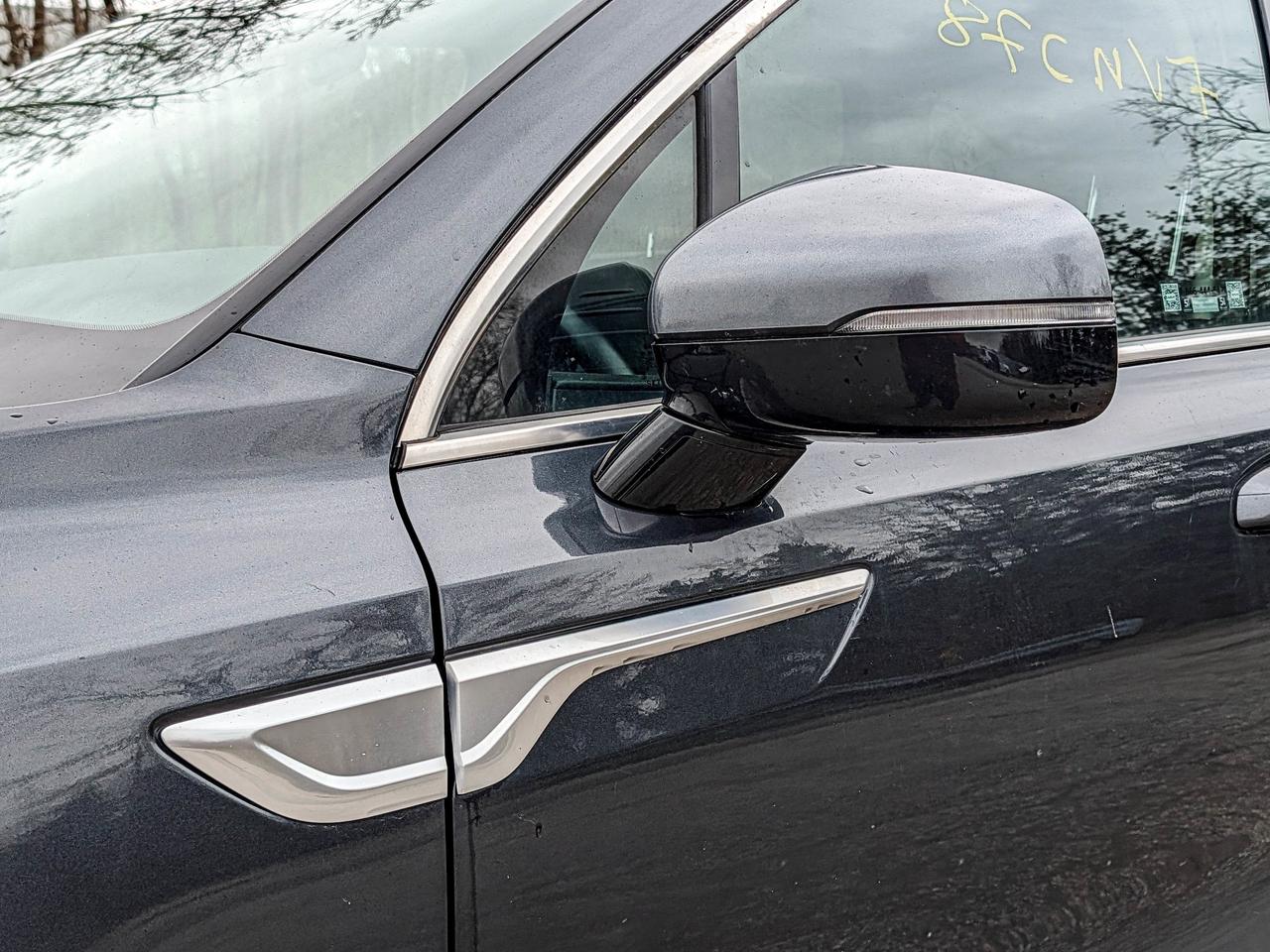 2023 Kia Sorento LX Premium Photo