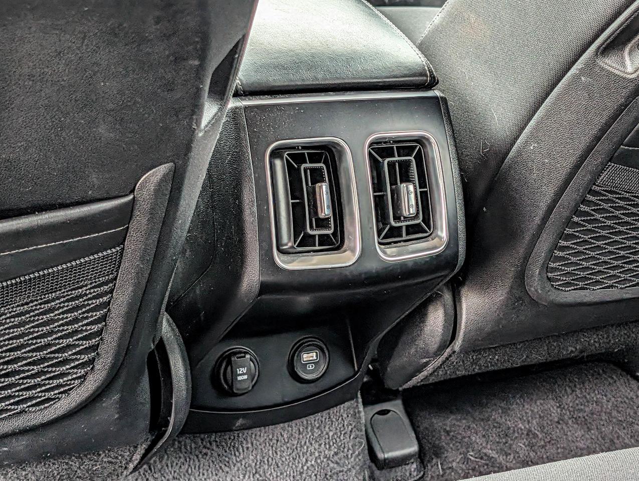 2023 Kia Sorento LX Premium Photo