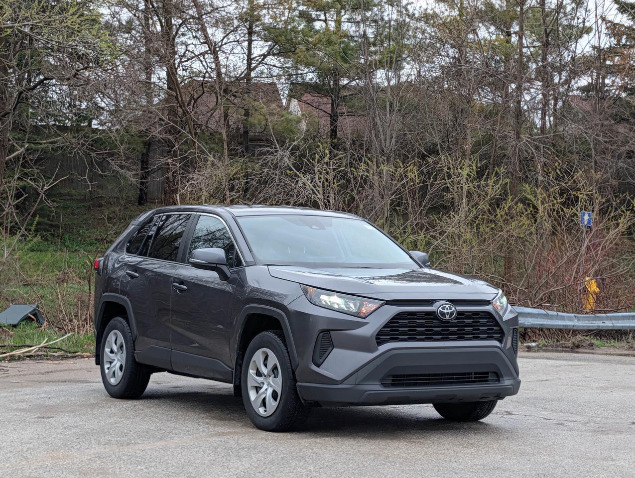 2024 Toyota RAV4 LE Photo