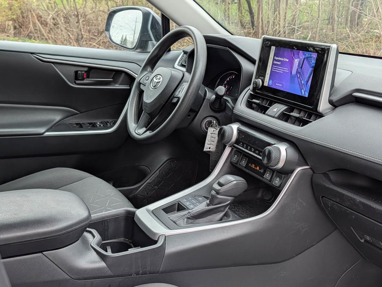 2024 Toyota RAV4 LE Photo