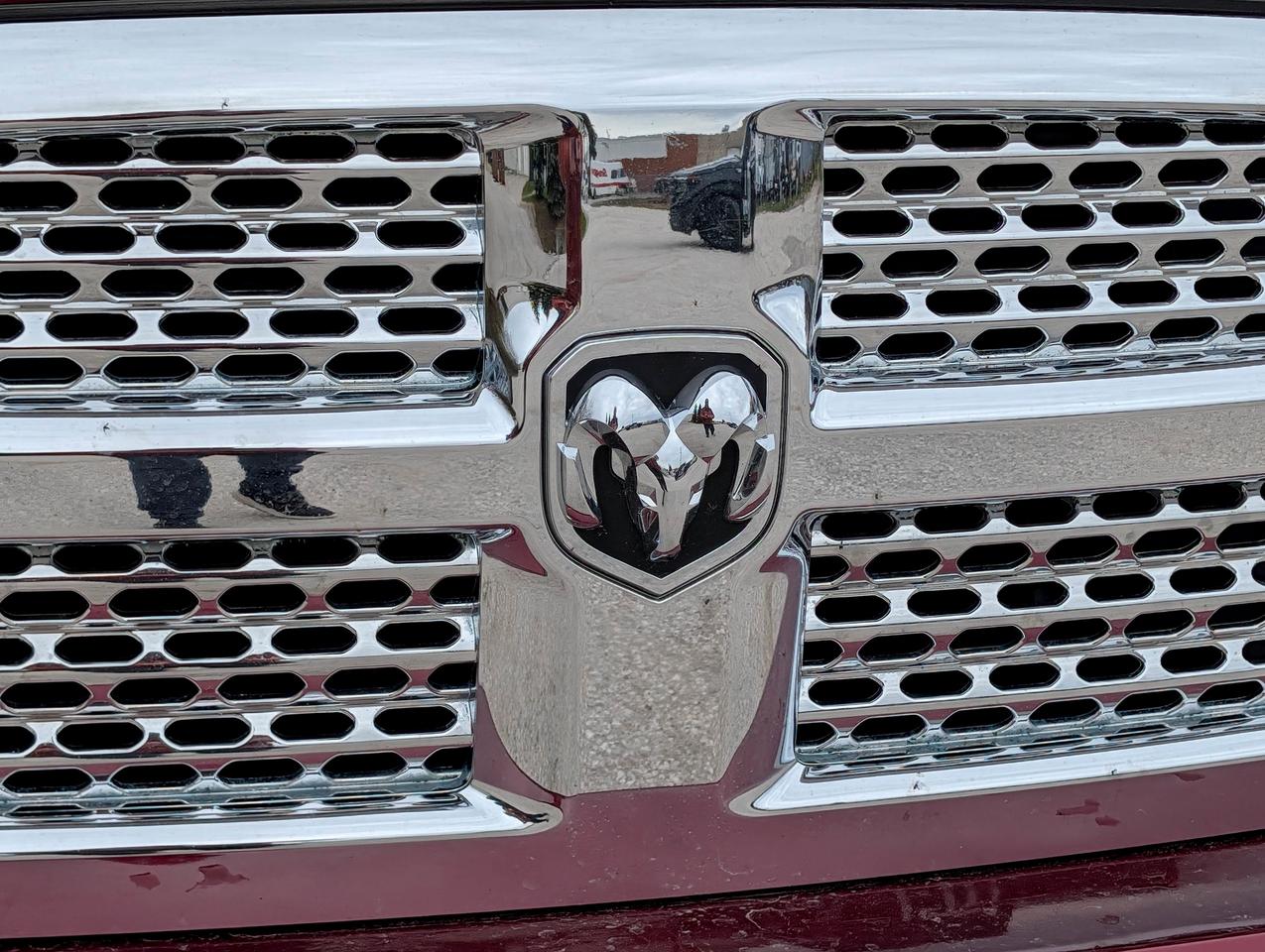 2018 RAM 1500 Laramie Photo