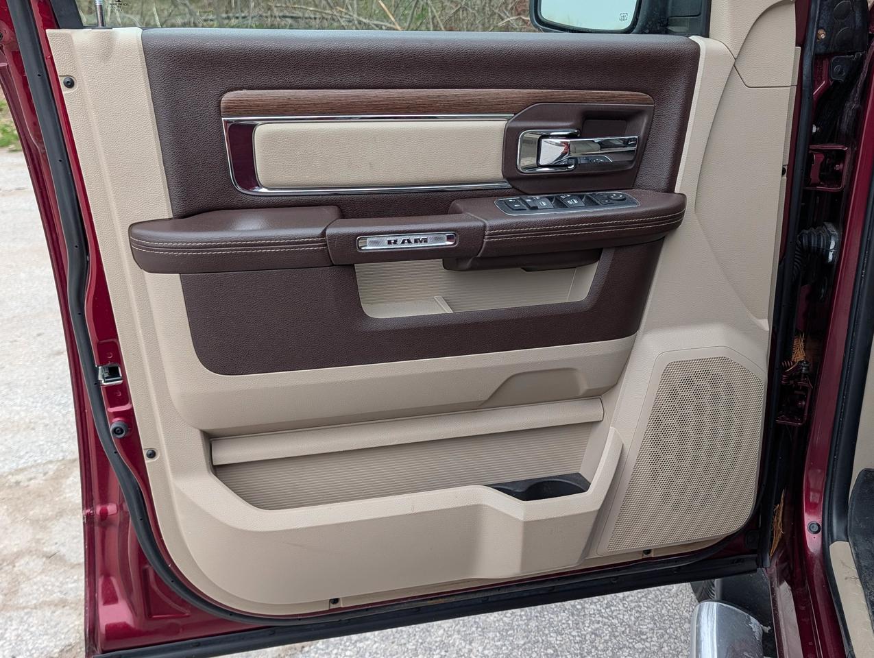 2018 RAM 1500 Laramie Photo