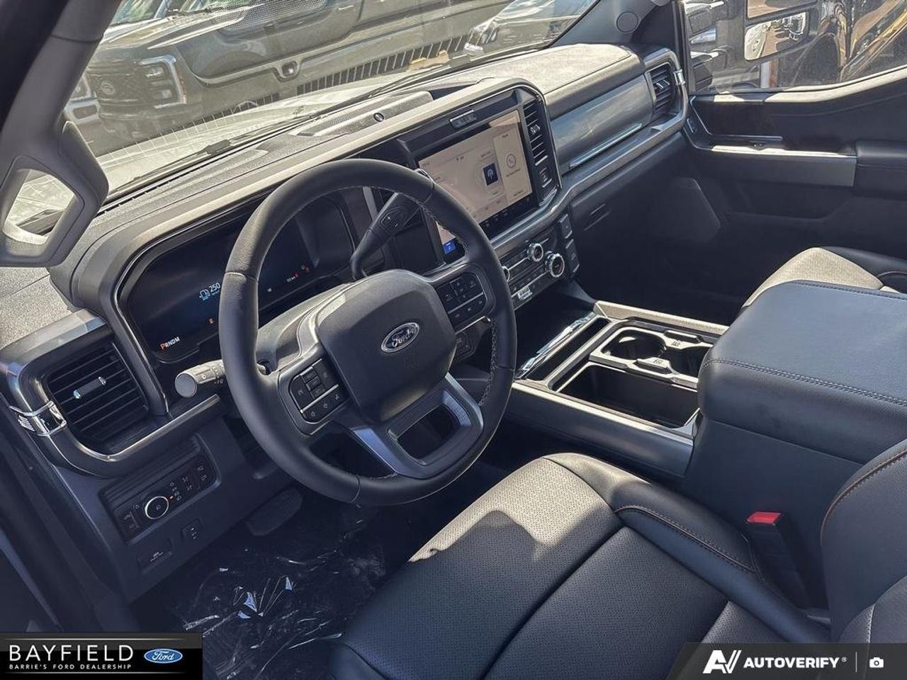 2026 Ford SUPER DUTY F-250 SRW LARIAT 4WD Crew Cab 6.75' Box Photo