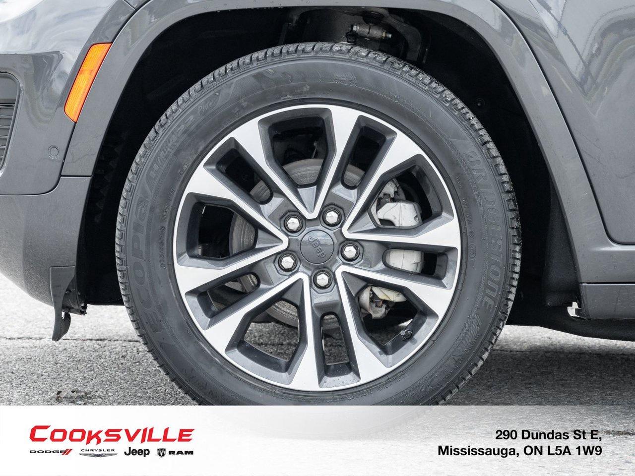 2024 Jeep Grand Cherokee OVERLAND 4X4 Photo