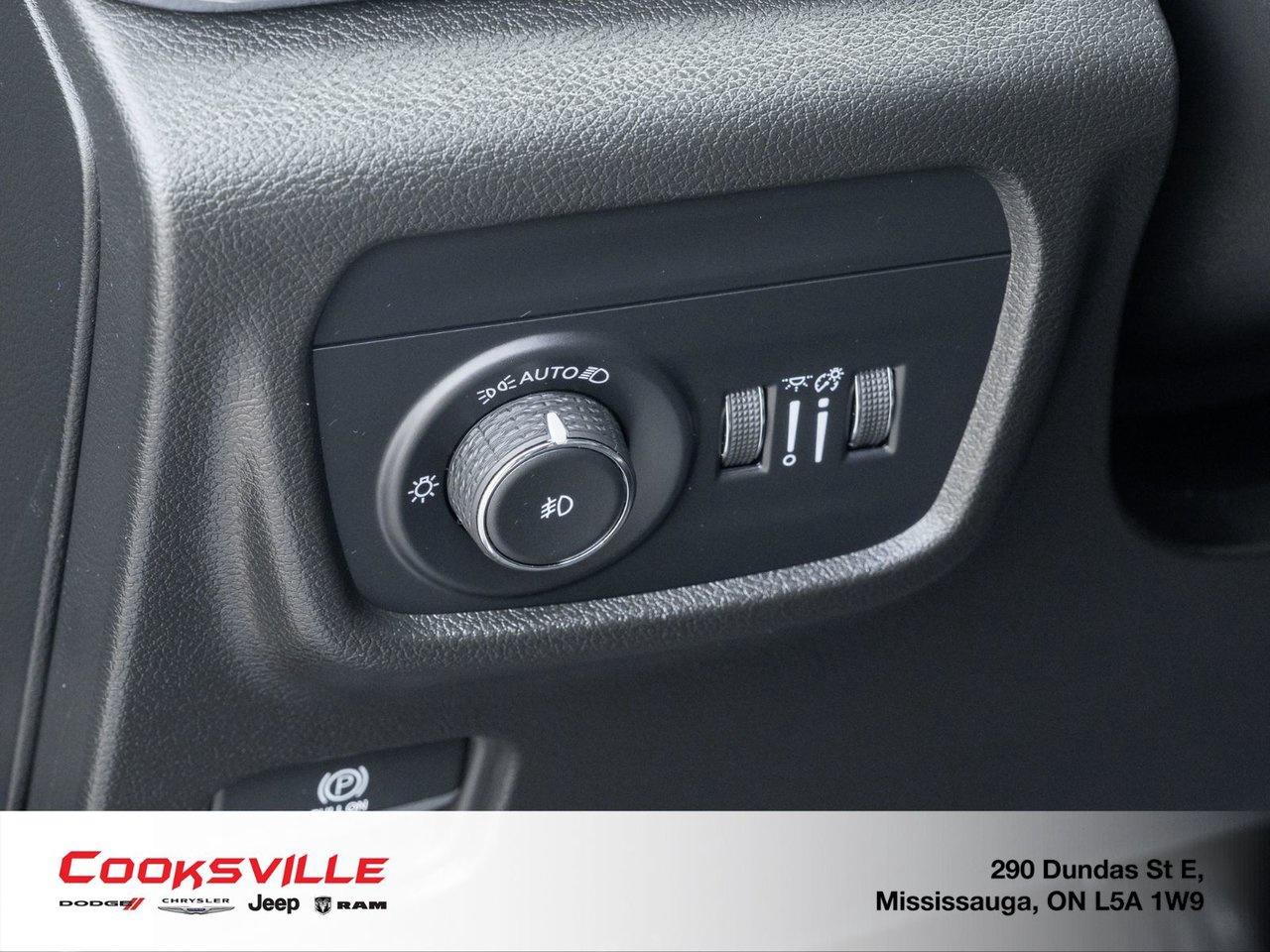 2024 Jeep Grand Cherokee OVERLAND 4X4 Photo